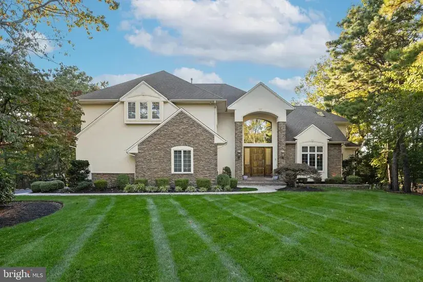 38 Milford Drive in Marlton, NJ - 4 bedroom, 3 bathroom luxury home for sale